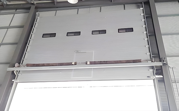 循化工业滑升门