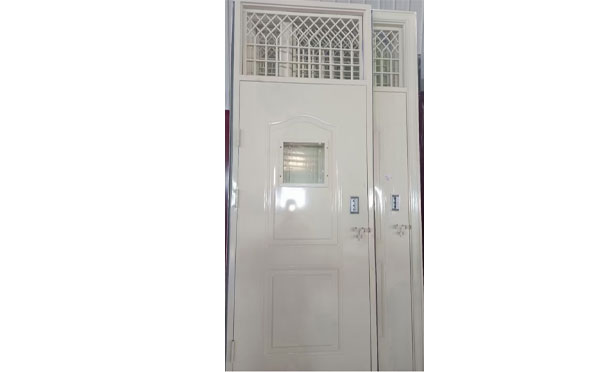 循化学校教室门