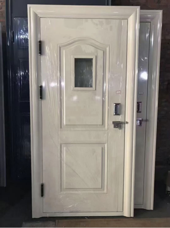 循化学校教室门