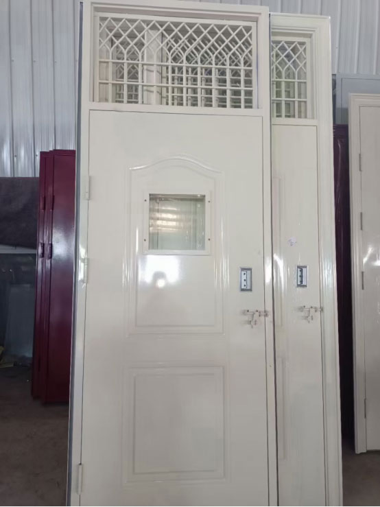 循化学校教室门 循化学校教室门