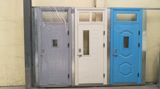 循化学校教室门