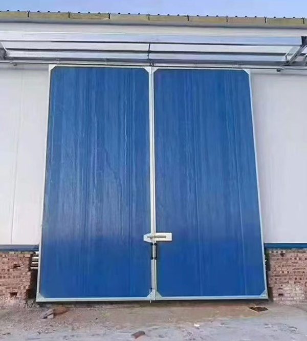 循化工业门在大型仓储物流通道中的应用实例