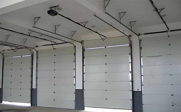 循化工业门定制需求升温——百安科技11月聚焦智能化与安全性能升级 循化工业门定制需求升温——百安科技11月聚焦智能化与安全性能升级